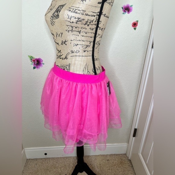 Spirit Halloween Neon Pink TuTu Skirt in Size L/Xl - Picture 5 of 8